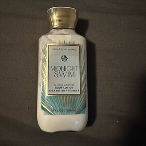 Bath & Body Works Midnight Swim Body Lotion - White & Gold Accents